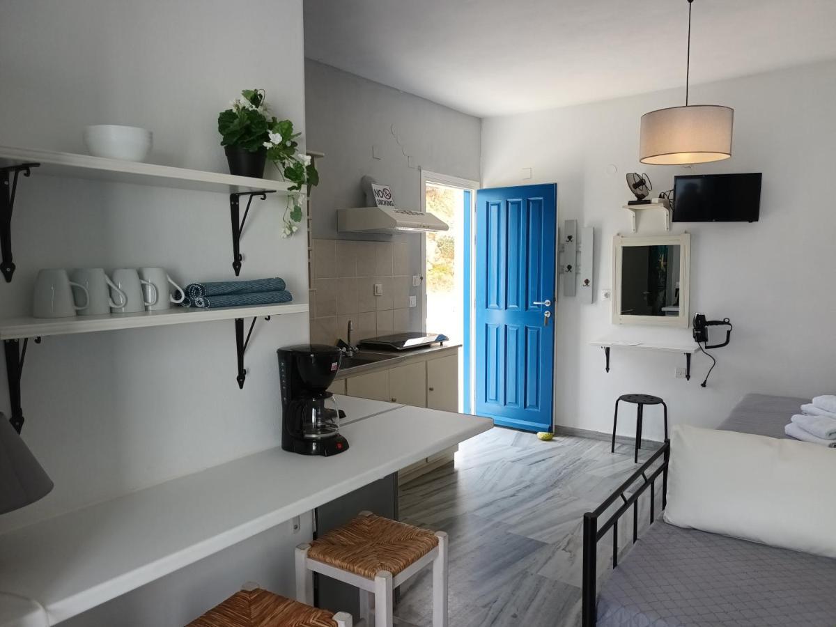 Athina'S Blue Studios Науса Экстерьер фото