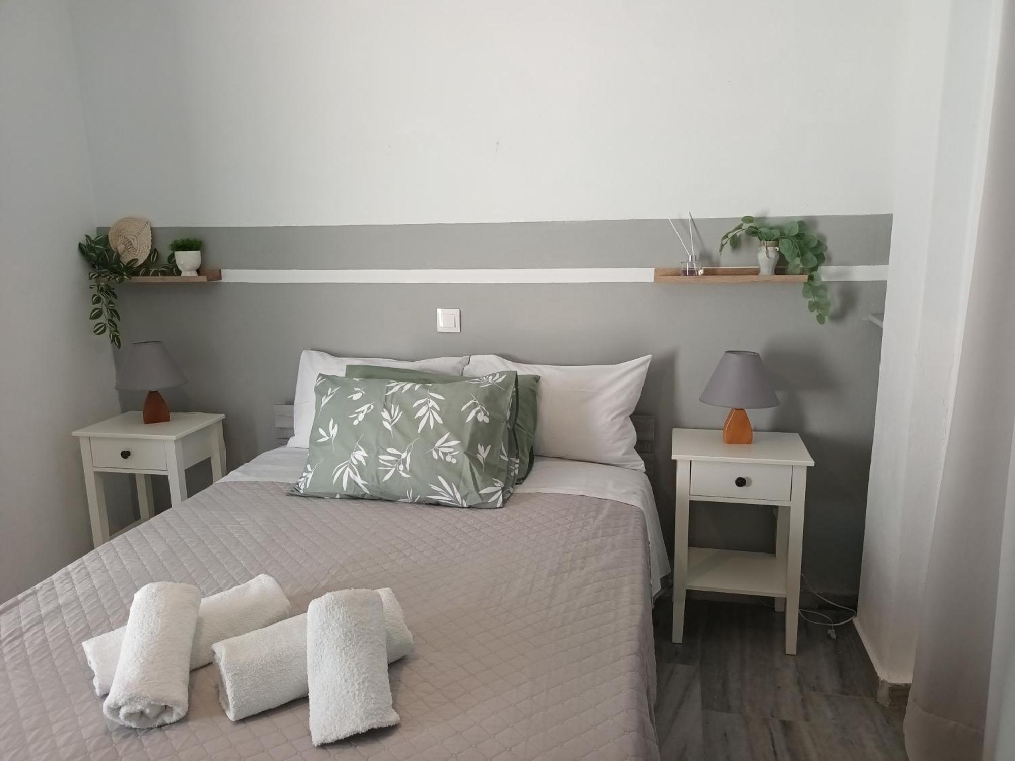 Athina'S Blue Studios Науса Экстерьер фото