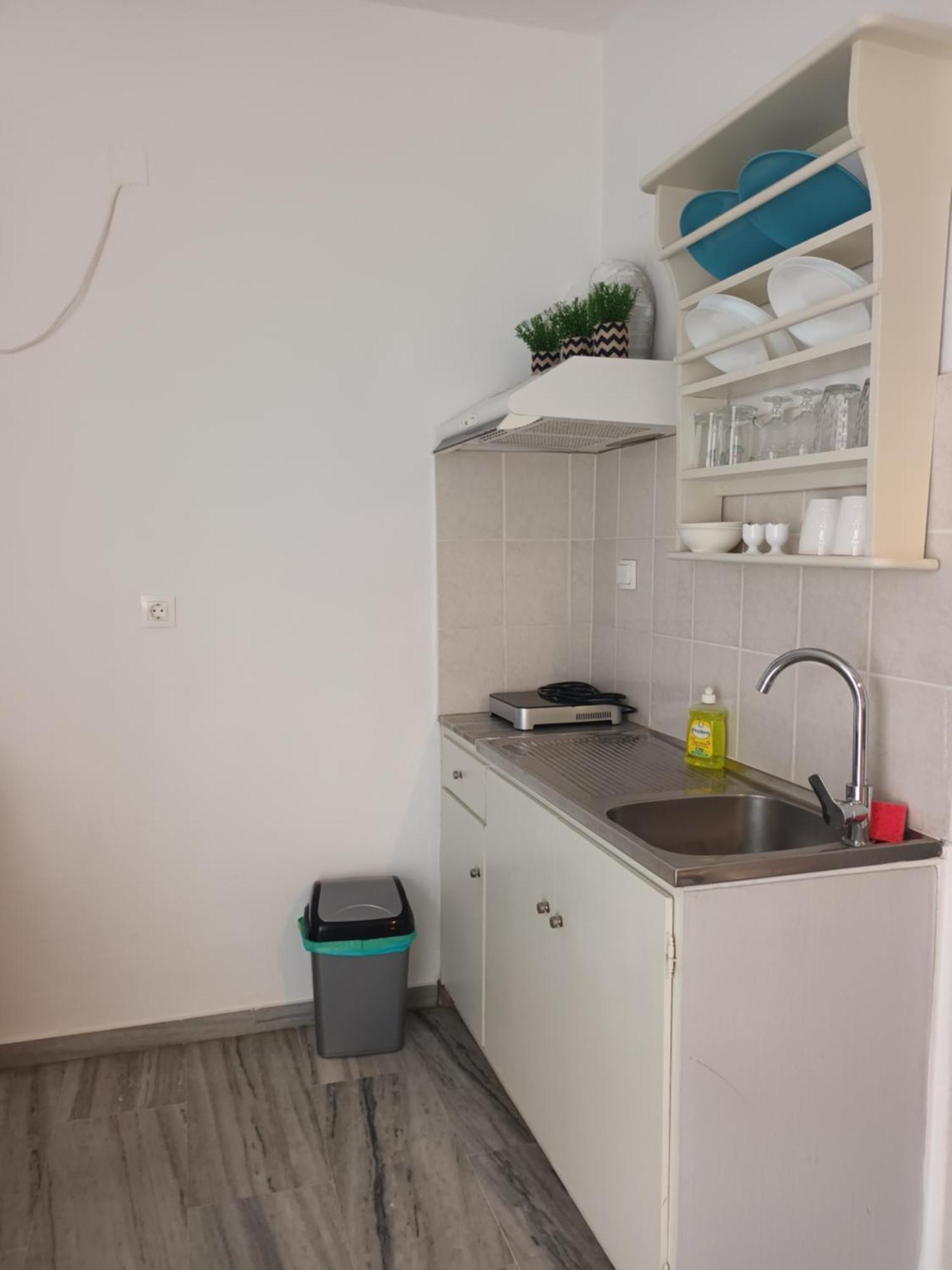 Athina'S Blue Studios Науса Экстерьер фото